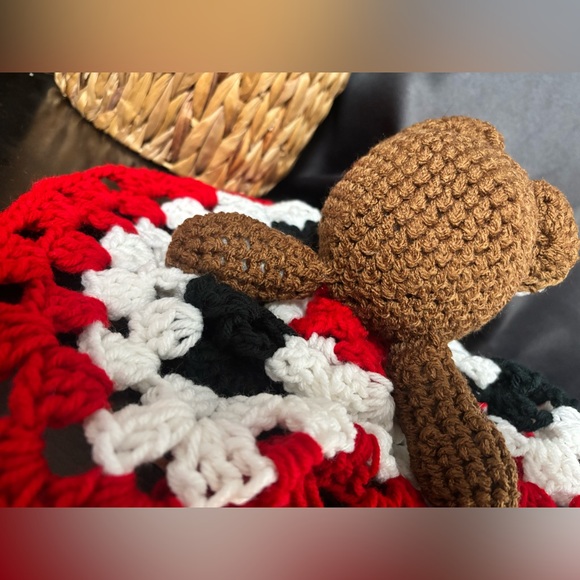 Hand crafted Crochet Teddy Bear Blanket - Picture 4 of 4
